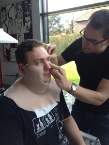 img_Home_Kevin Brengt make-up aan